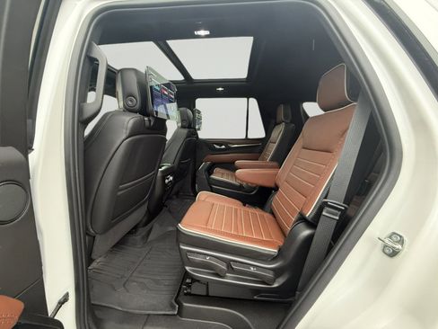 Used 2023 GMC Yukon Denali Ultimate image 35