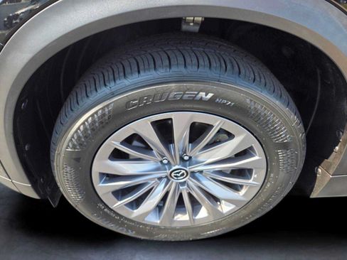 Certified 2024 MAZDA CX-90 3.3 Turbo w/ Preferred Package AWD/4WD image 9