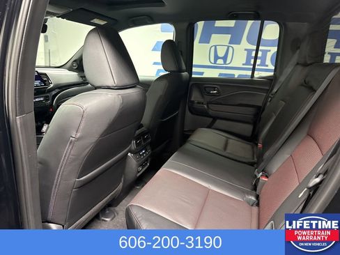 New 2026 Honda Ridgeline Black Edition image 16