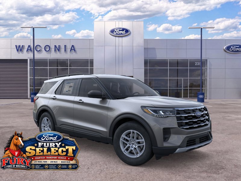 New 2026 Ford Explorer Active AWD/4WD image 7