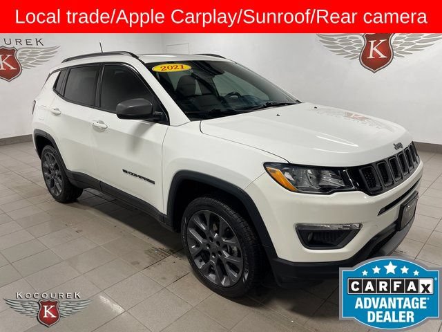 Used 2021 Jeep Compass Latitude w/ Sun and Sound Group AWD/4WD image 1