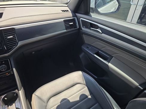 Used 2021 Volkswagen Atlas Cross Sport SEL Premium R-Line image 14