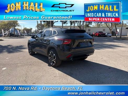 Used 2025 Chevrolet Trax RS w/ Sunroof Package image 7