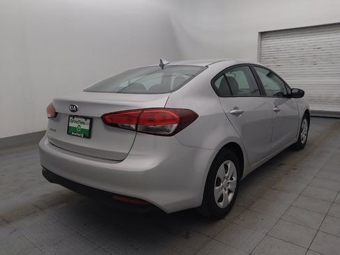 Used 2017 Kia Forte LX w/ LX Popular Package image 9