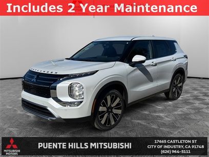 New 2025 Mitsubishi Outlander SE