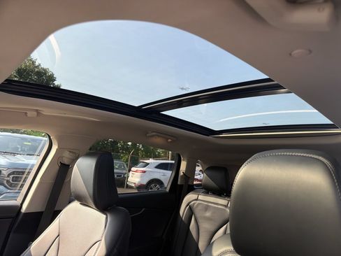 Certified 2022 Lincoln Nautilus Reserve w/ Luxury Package AWD/4WD image 29