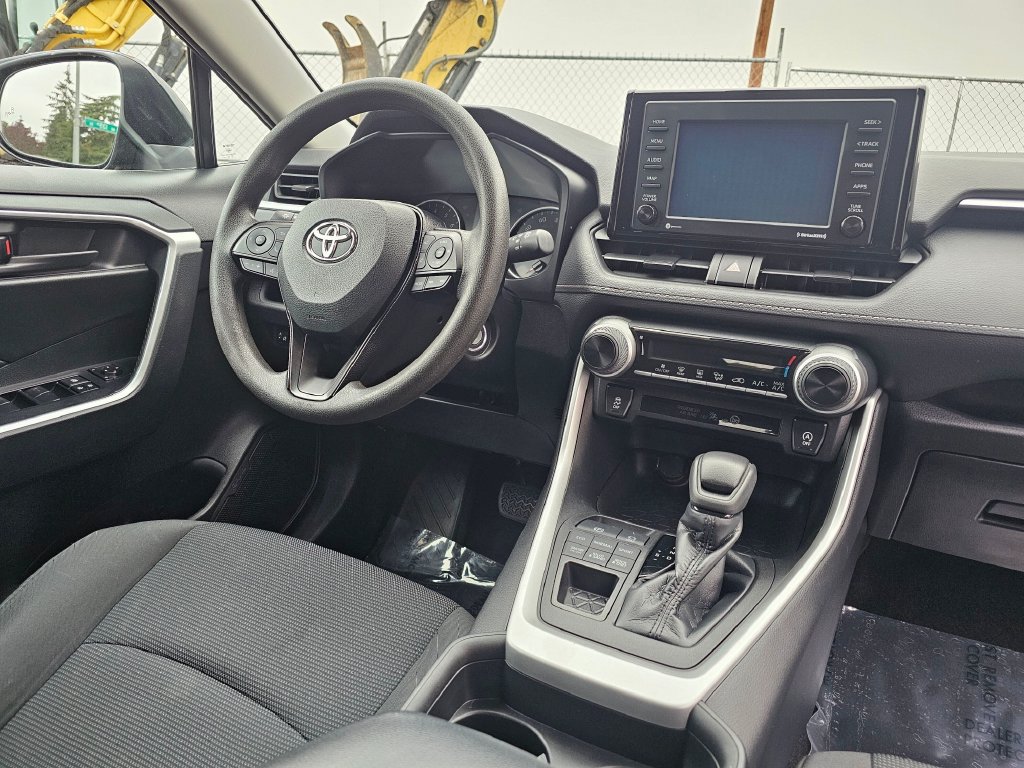 Certified 2021 Toyota RAV4 LE AWD/4WD image 11