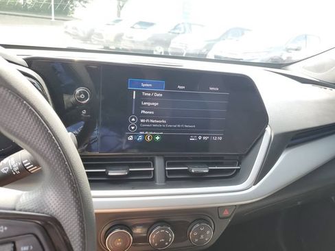 Used 2024 Chevrolet Trax LS FWD image 23