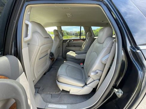 Used 2008 Buick Enclave CXL w/ Entertainment Package #3 AWD/4WD image 28