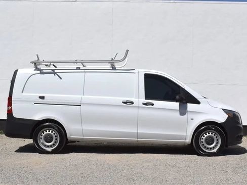 Used 2020 Mercedes-Benz Metris image 9