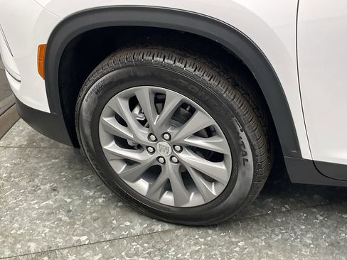 New 2026 Buick Enclave Preferred w/ LPO, Floor Liner Package image 34