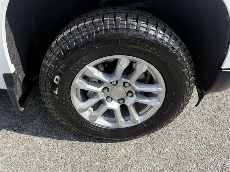 Used 2023 Chevrolet Silverado 1500 W/T w/ WT Value Package AWD/4WD image 3