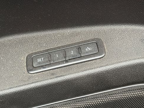Used 2016 Chevrolet Tahoe LTZ AWD/4WD image 6