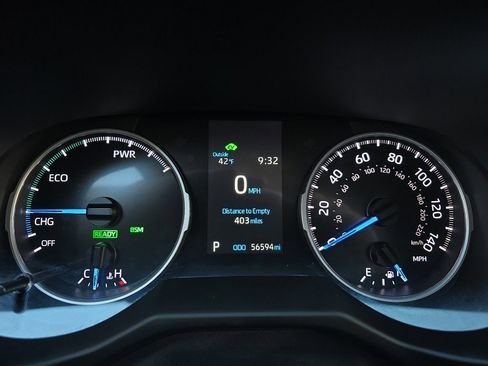 Used 2022 Toyota RAV4 XLE image 14