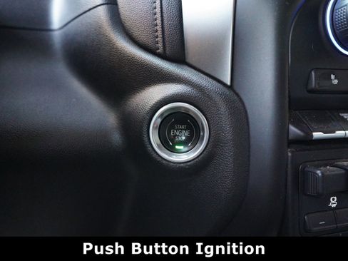 Used 2020 Chevrolet Silverado 2500 LT w/ Convenience Package image 8