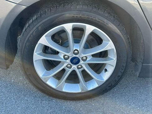 Used 2019 Ford Fusion SE image 7