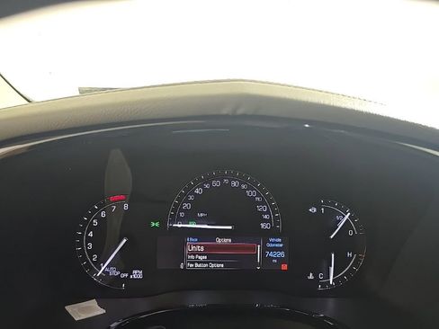 Used 2018 Cadillac XT5 Luxury w/ Driver Awareness Package image 11