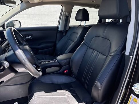 Used 2024 Honda HR-V EX-L image 9