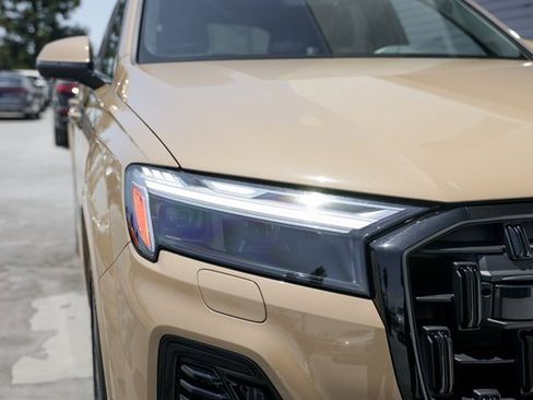 Used 2025 Audi Q7 3.0T Premium Plus w/ Premium Plus Package image 11