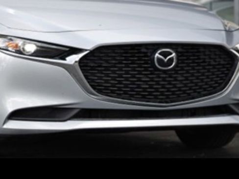 Used 2021 MAZDA MAZDA3 Sedan FWD image 13