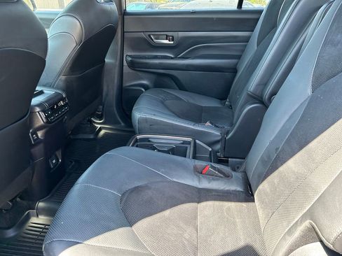 Used 2024 Toyota Grand Highlander AWD Hybrid image 17
