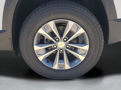 New 2026 Chevrolet Equinox LT w/ Safety and Technology Package FWD image 31