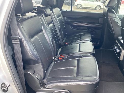 Used 2021 Ford Expedition Max XLT image 25