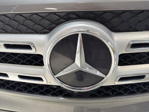 Used 2020 Mercedes-Benz GLB 250 4MATIC image 10