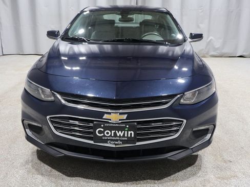 Used 2017 Chevrolet Malibu LT image 8
