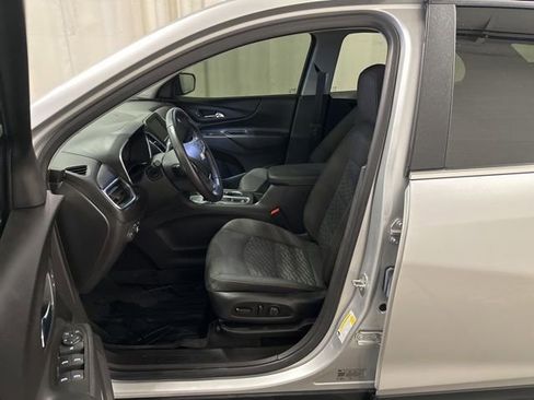 Used 2021 Chevrolet Equinox LT image 7