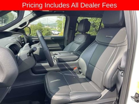 Used 2026 Ford Expedition Platinum w/ Stealth Appearance Package AWD/4WD image 19