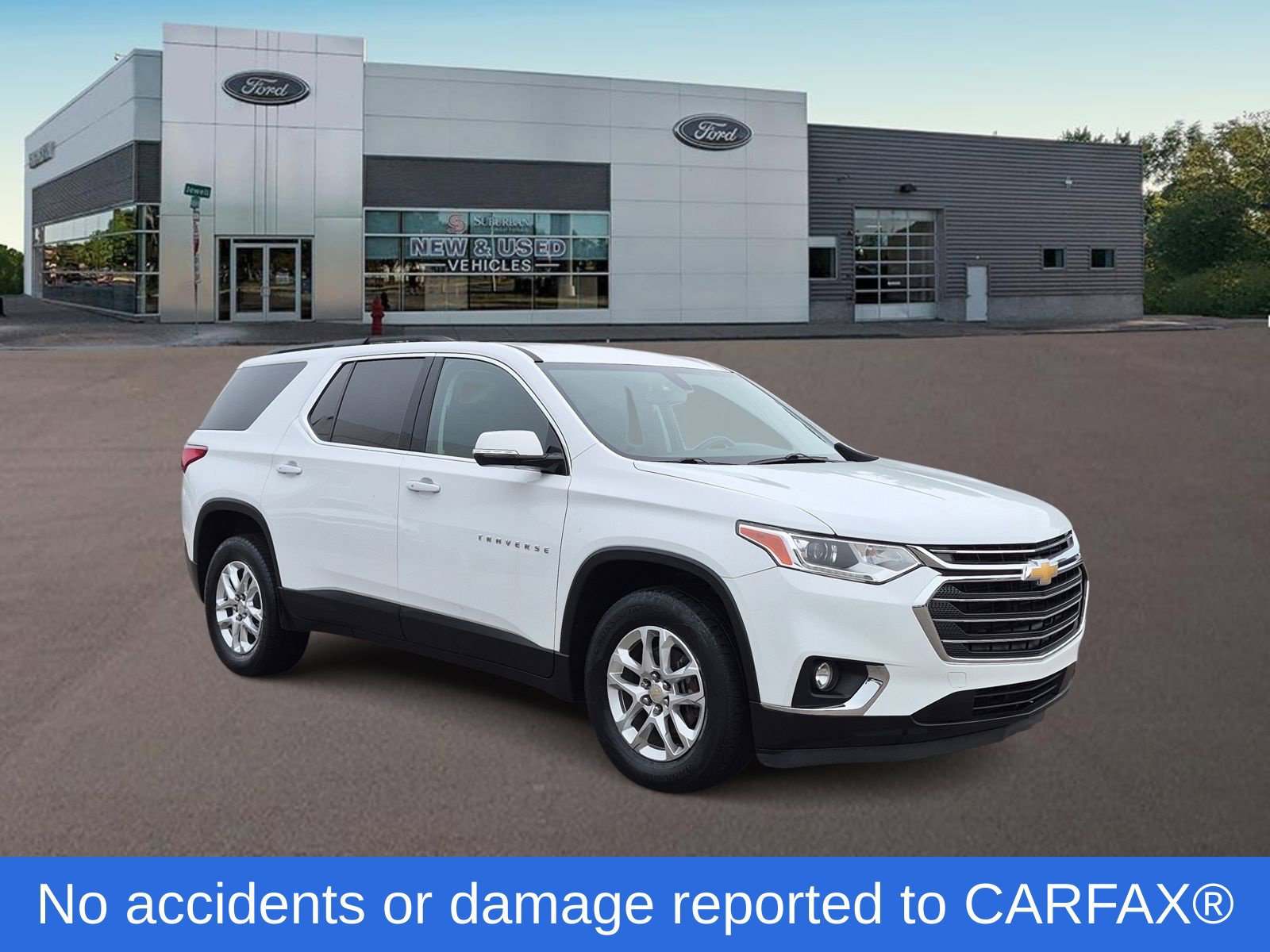 Used 2019 Chevrolet Traverse LT FWD image 2