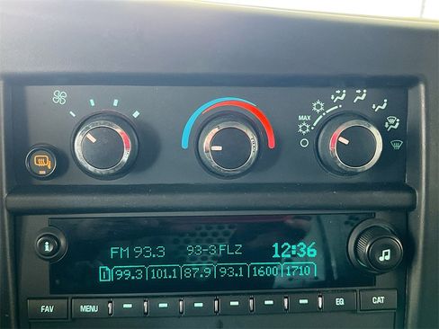 Used 2023 Chevrolet Express 2500 w/ Driver Convenience Package image 16