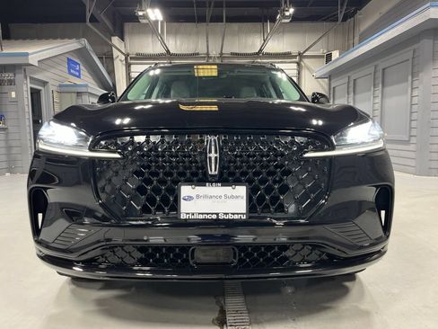 Used 2025 Lincoln Aviator AWD w/ Jet Appearance Package image 2
