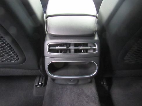 Used 2022 Genesis GV70 2.5T AWD/4WD image 28