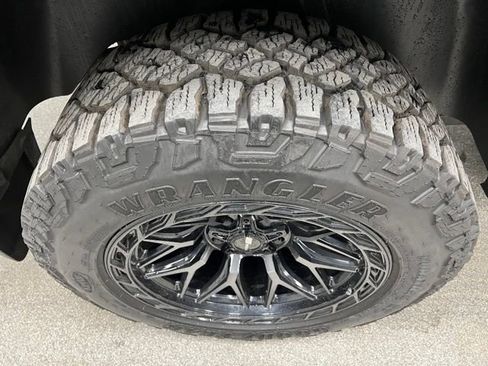 Used 2022 RAM 1500 Classic Warlock AWD/4WD image 15