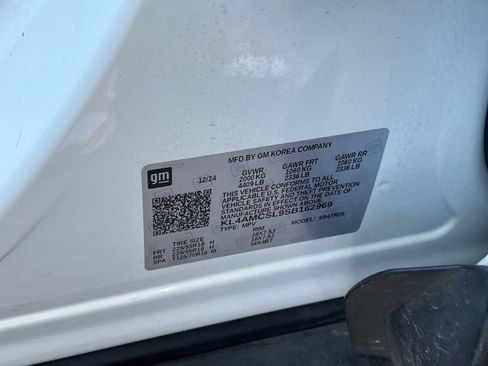 Used 2025 Buick Encore GX Preferred image 28