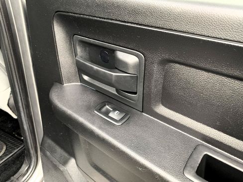 Used 2013 RAM 1500 Express AWD/4WD image 30
