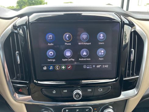Used 2023 Chevrolet Traverse LT w/ Rear Camera Mirror Package AWD/4WD image 35