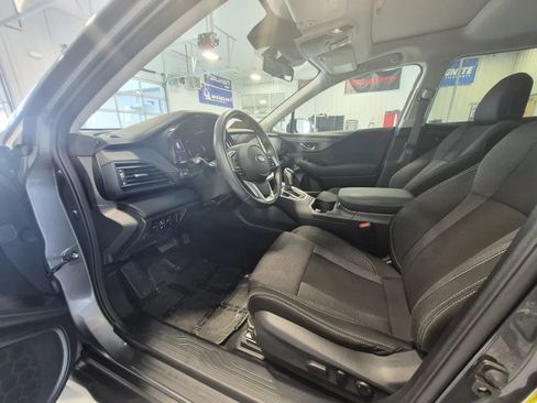 Used 2023 Subaru Outback Premium AWD/4WD image 8