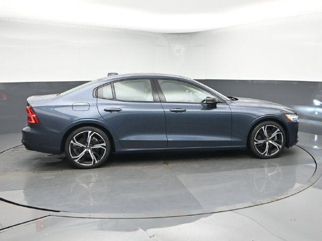 Used 2024 Volvo S60 B5 Ultimate w/ Climate Package AWD/4WD image 9