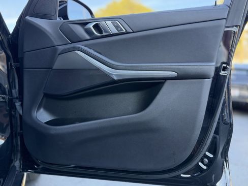 Used 2022 BMW X5 sDrive40i w/ Parking Assistance Package image 37