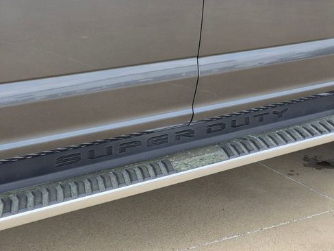 Used 2020 Ford F250 Lariat w/ Lariat Value Package image 7