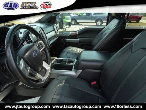 Used 2017 Ford F250 Platinum w/ FX4 Off-Road Package AWD/4WD image 24