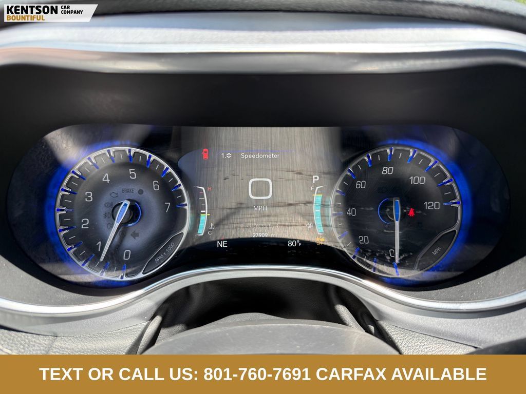 Used 2026 Chrysler Pacifica Limited FWD image 14
