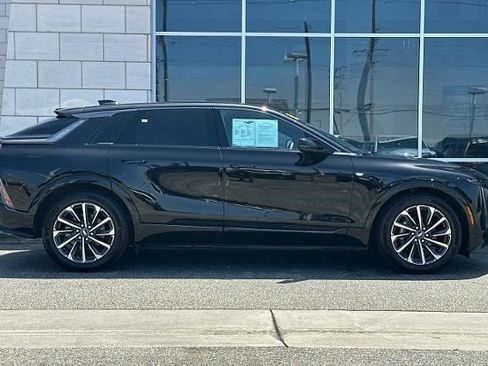 Certified 2024 Cadillac Lyriq Sport RWD image 3