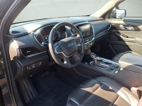 Certified 2023 Chevrolet Traverse RS AWD/4WD image 7