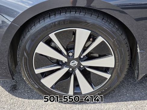 Used 2021 Nissan Altima 2.5 SV w/ SV Premium Package image 19