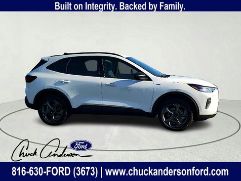 New 2026 Ford Escape ST-Line w/ Cold Weather Package image 8