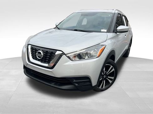 Used 2018 Nissan Kicks SV w/ Exterior Package image 9